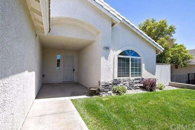 18146 Deer Park Ln, Victorville, CA 92395 - photo 4