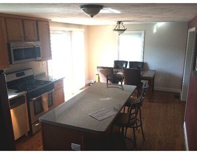 54 Willard St, Lowell, MA 01850 - photo 7