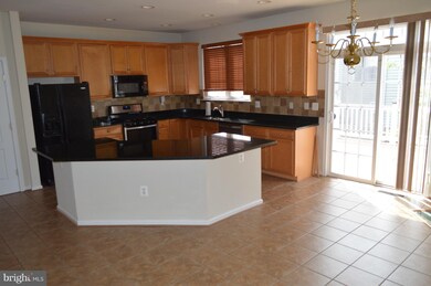 12581 Birkdale Way, Fairfax, VA 22030 - photo 4