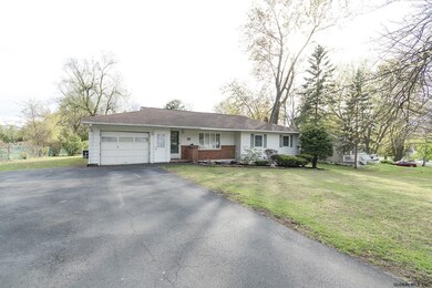 16 Glen Dr, Troy, NY 12180 - photo 2