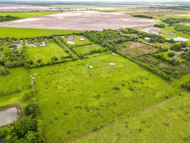 2217 County Road 165, Alvin, TX 77511 - photo 4