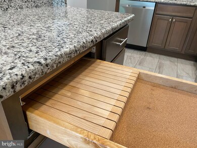 3517 Valley Dr, Alexandria, VA 22302 - photo 7