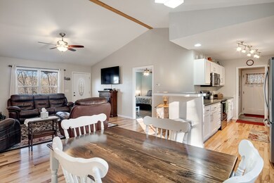 Open Floor Plan/ Vaulted Ceiling