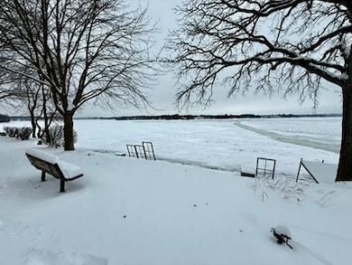 3321 N Bayview Ln, McHenry, IL 60051 - photo 5