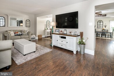 352 Aqua Ln, Atco, NJ 08004 - photo 4