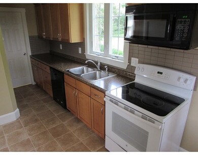 62 Salem St, Salem, NH 03079 - photo 2