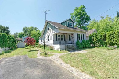 8 Mohawk Ave, Rensselaer, NY 12144 - photo 3