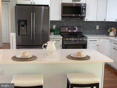 13111 Beaver Terrace, Rockville, MD 20853 - photo 5