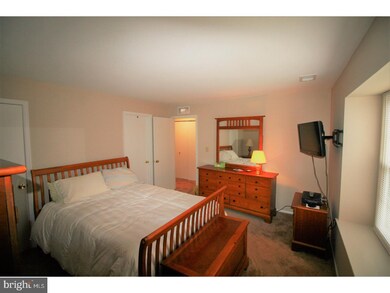 220 Wyndham Place, Trenton, NJ 08691 - photo 7