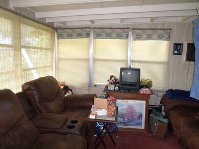 2742 Lakeview Dr, Donalsonville, GA 39845 - photo 4