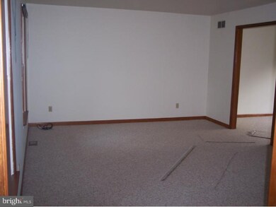 82 Winchester Dr, Quakertown, PA 18951 - photo 5