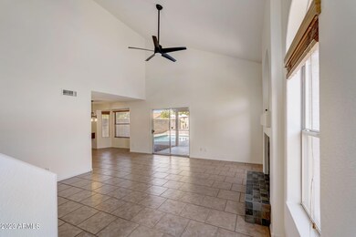 6-web-or-mls-S Chippewa Pl-006