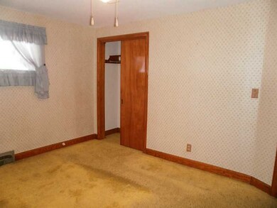 76 Jenckes St, Woonsocket, RI 02895 - photo 6