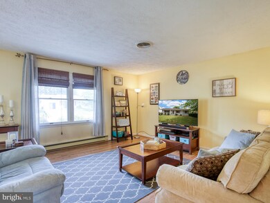 306 Chinkapin Dr, Stephens City, VA 22655 - photo 6