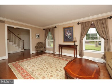 2921 Defford Rd, Norristown, PA 19403 - photo 4