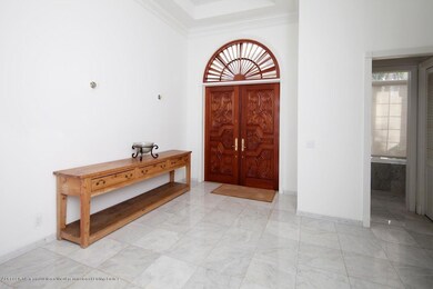 1235 Lands End Entry way