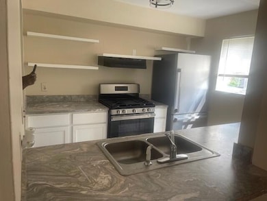 15800 Hubbell Ave, Detroit, MI 48227 - photo 3