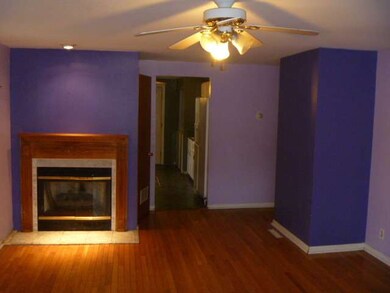 507 Apache Ave, Carpentersville, IL 60110 - photo 4