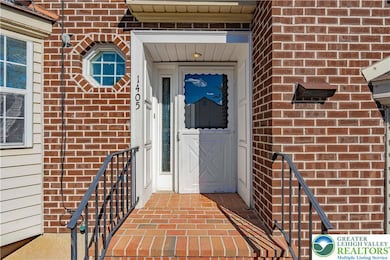 1405 Presidential Dr, Whitehall, PA 18052 - photo 3