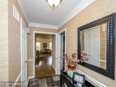 10932 Wickshire Way, Rockville, MD 20852 - photo 3