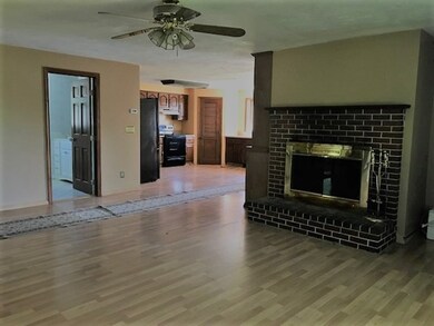145 Ponakin Rd unit 2R, Lancaster, MA 01523 - photo 4