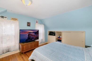 289 South St, Randolph, MA 02368 - photo 2