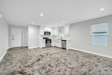 616 W Coffin St, Denison, TX 75020 - photo 6