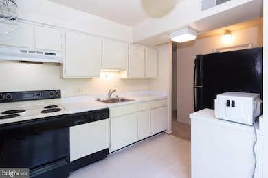 5370 Smooth Meadow Way unit 24, Columbia, MD 21044 - photo 7