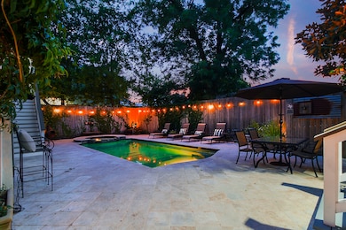 1301 Arlington St, Houston, TX 77008 - photo 5