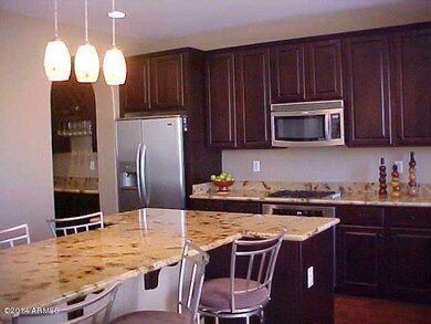 Gourment Kitchen w/Gas Stove & Upgrades!