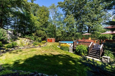 1062 Banfield Rd, Portsmouth, NH 03801 - photo 3