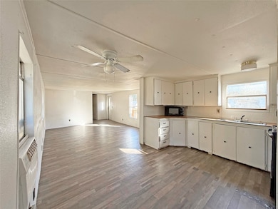 260 Ponderosa Ln, Burleson, TX 76028 - photo 7