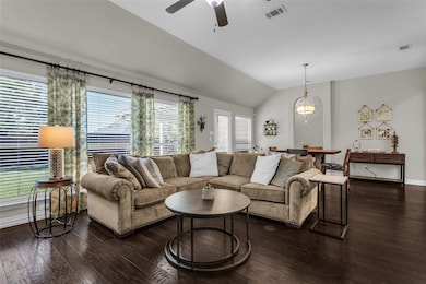 631 Allister Ct, Roanoke, TX 76262 - photo 4