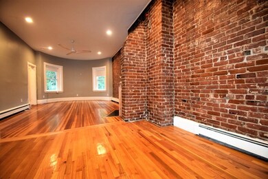1736 Beacon St unit 3, Brookline, MA 02445 - photo 4