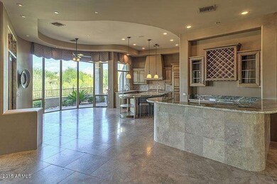Kitchen/Wet Bar