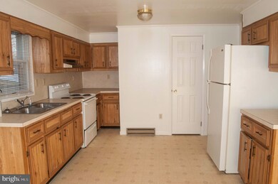 118 Third St, Shenandoah Junction, WV 25442 - photo 5