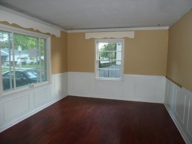 3215 Tenny St, Lansing, MI 48910 - photo 3