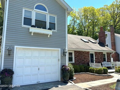 37 Center Dr, Old Greenwich, CT 06870 - photo 2