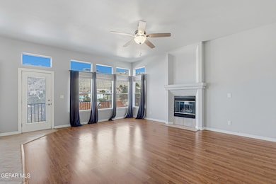 4717 Excalibur Dr unit B, El Paso, TX 79902 - photo 6