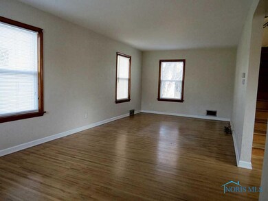 2139 Mellwood Ct, Toledo, OH 43613 - photo 2