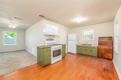 416 Arthur Dr, Hurst, TX 76053 - photo 6