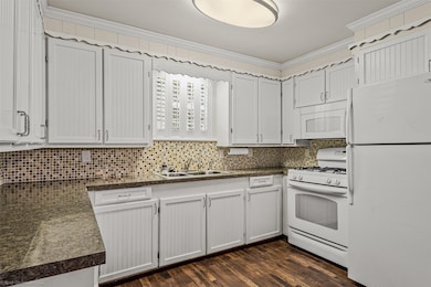 121 Pollyanna Dr, Gun Barrel City, TX 75156 - photo 4