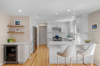 154 Chestnut Cir, Lincoln, MA 01773 - photo 3