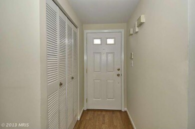 20547 Strath Haven Dr, Montgomery Village, MD 20886 - photo 4