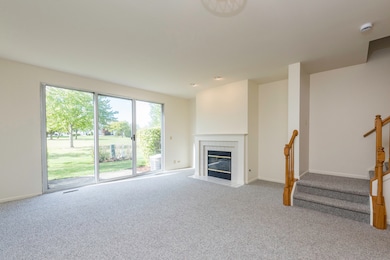 17775 W Braewick Rd, Gurnee, IL 60031 - photo 3