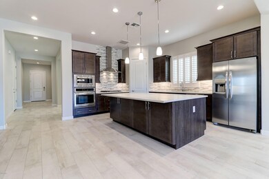 44 Kitchen-Hallyway