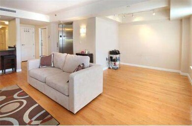 910 Beacon St unit 3, Boston, MA 02215 - photo 4