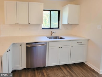 1167 Putnam Blvd unit 14, Wallingford, PA 19086 - photo 6