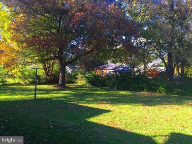 2206 Apache St, Hyattsville, MD 20783 - photo 4