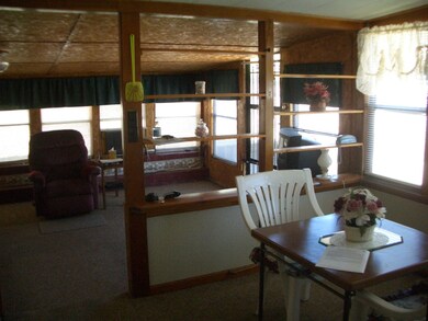 Den-Breakfast Rm